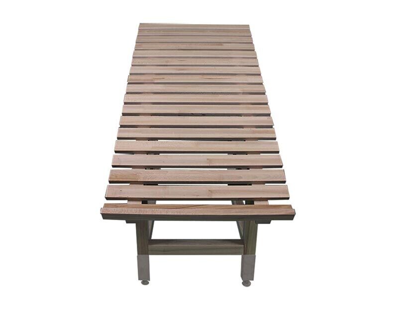 Obst- und Gemüseschräge aus Holz